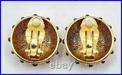 Vtg. Joan Rivers Gold Tone Russian Imperial Regal Eagle Shield Clip-on Earrings